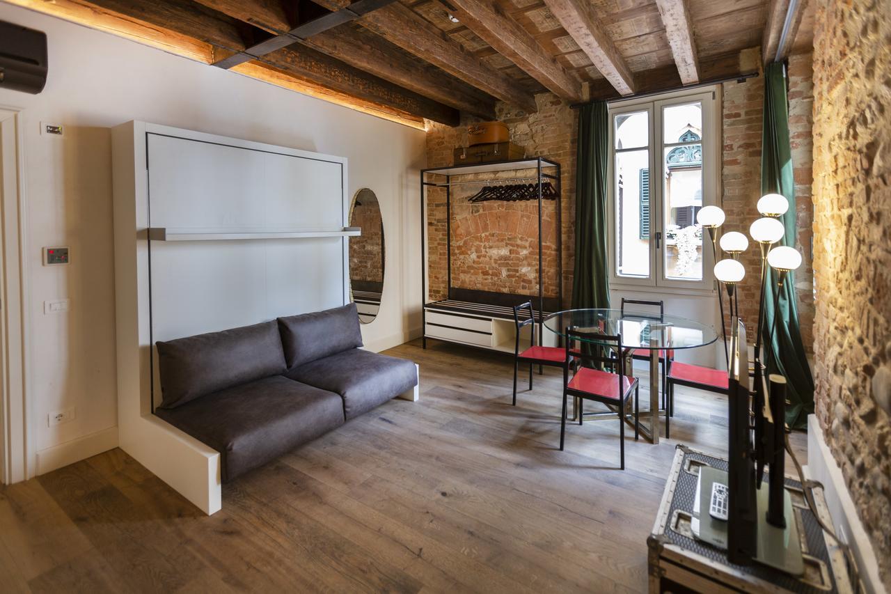 Residenza Palazzo Brenzoni Apartment Verona Bagian luar foto